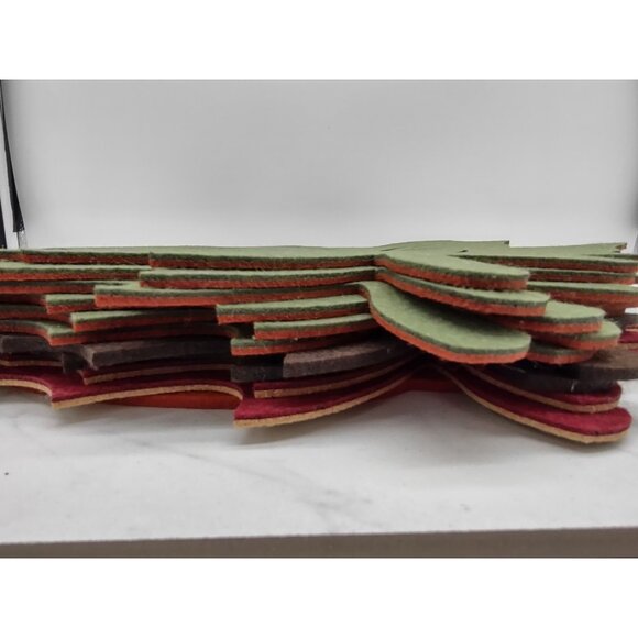 Set of 9 Fall Thanksgiving Red Green Brown Placemats Felt Leaf Pumpkin Cut Outs - Picture 5 of 9